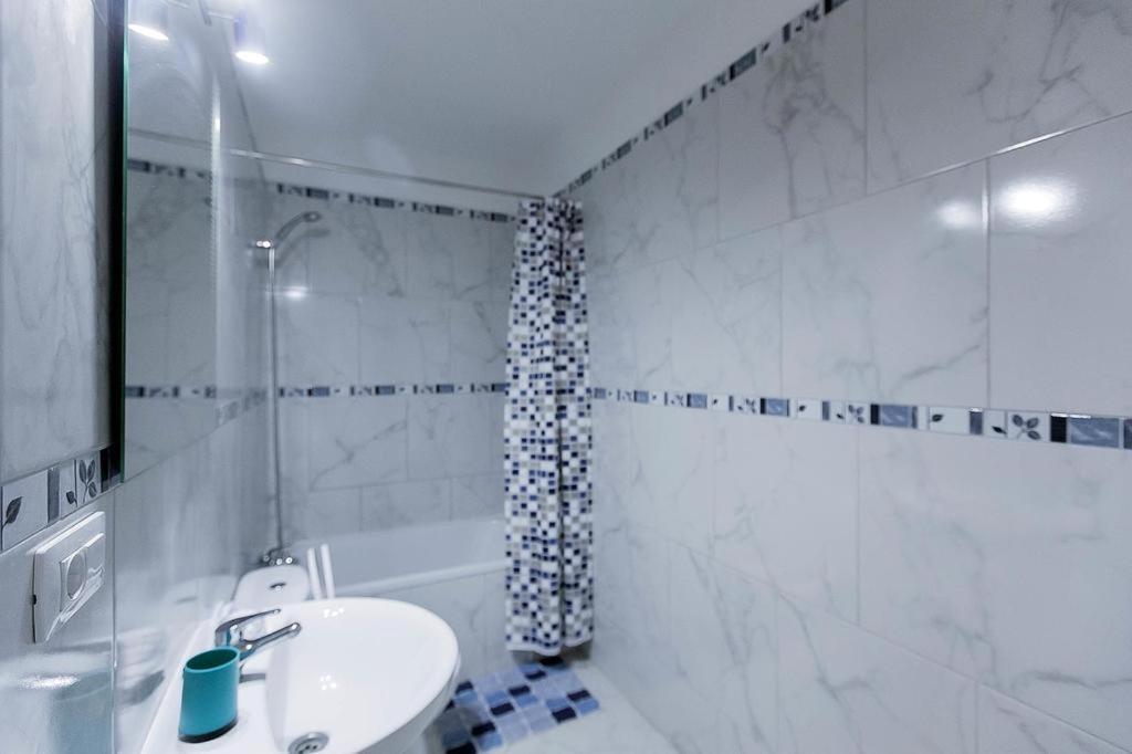 شقة طوستا ديل سيلونثيو  في Apartament Frontera-Primavera المظهر الخارجي الصورة